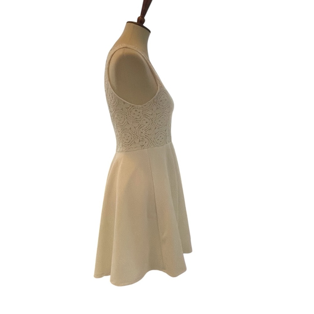 Francesca's Ivory Lace White Mini Dress‎ Size Medium - Picture 6 of 12